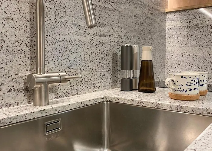 The Olive Shore Signature Skg